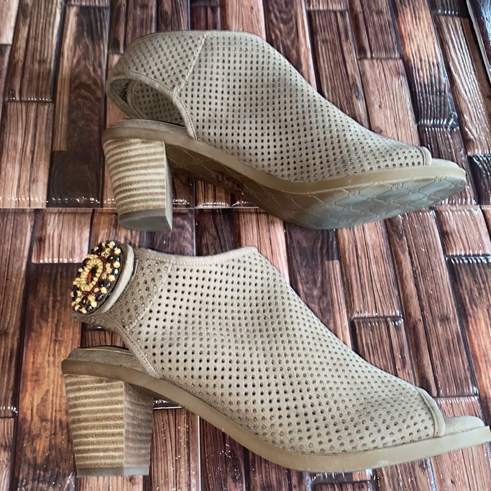 Lindsay Phillips - Women’s Heels With Interchange… - image 5